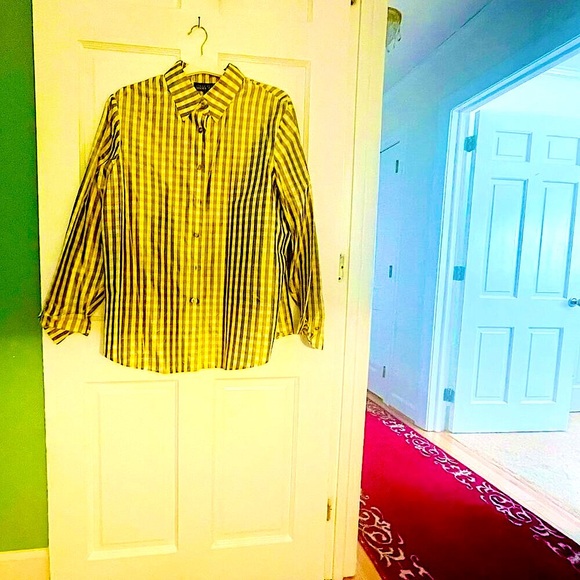 Ellen Tracy Yellow Checkered Button Down Shirt - Picture 1 of 1